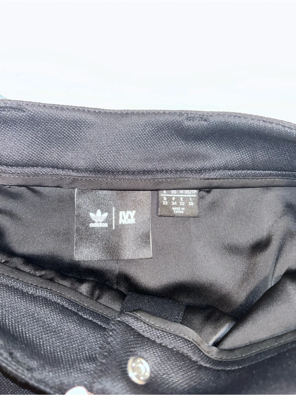 Adidas x Ivy park black mesa shorts NWOT size XS